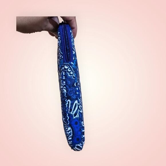 Vera Bradley Tablet Sleeve Blue Tapestry Universal Padded Women's - Picture 3 of 8